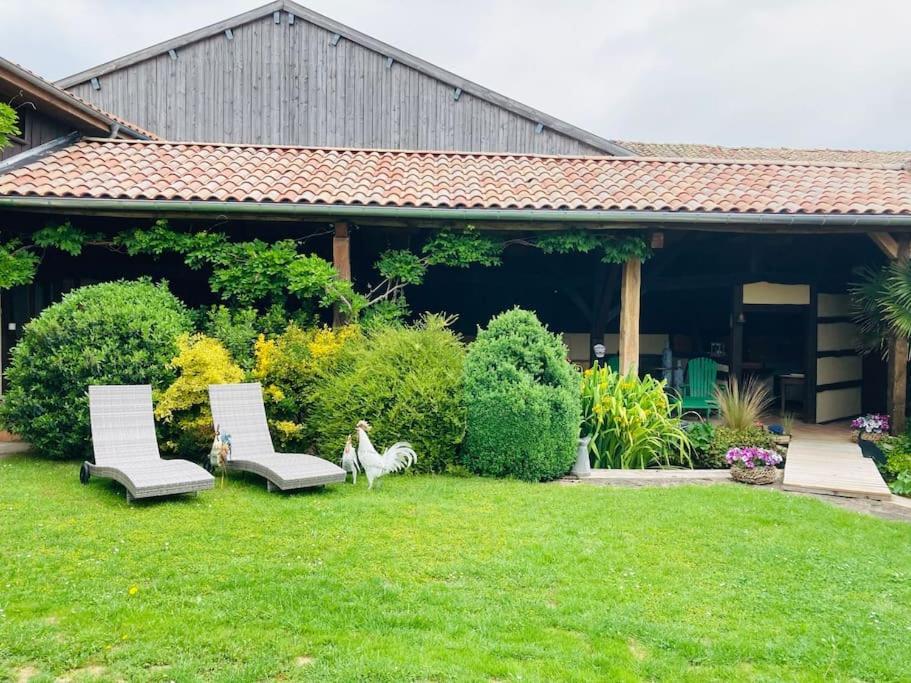 Maison De Campagne Avec Cheminee Et Exterieur La Neuville-aux-Bois Exteriér fotografie